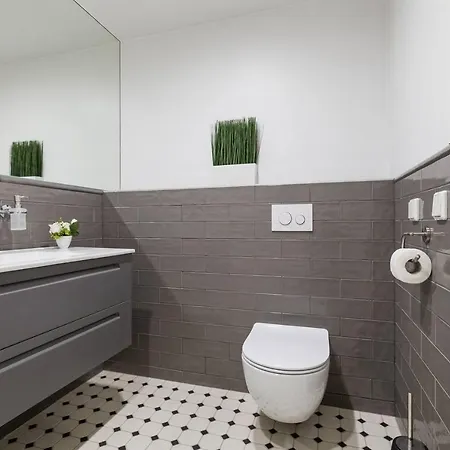 Apartments, Quiet With Free Parking And Ac. Apartament *