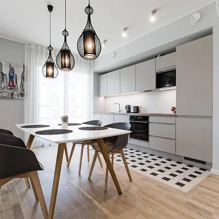 Apartments, Quiet With Free Parking And Ac. *