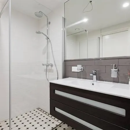 Apartments, Quiet With Free Parking And Ac. Apartment Tallinn