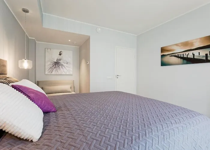 Apartments, Quiet With Free Parking And Ac. * Talin