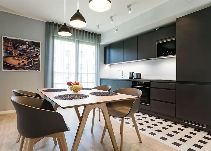 Apartments, Quiet With Free Parking And Ac. * تالين