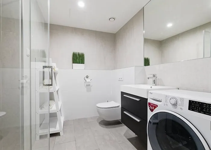 Apartments, Quiet With Free Parking And Ac. Appartement