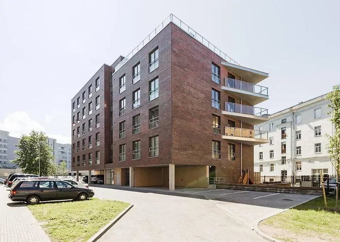 Apartment Apartments, Quiet With Free Parking And Ac. *