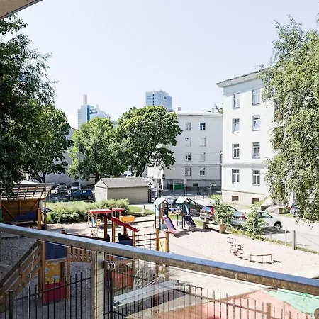 Apartments, Quiet With Free Parking And Ac. Apartament