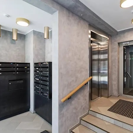 Apartments, Quiet With Free Parking And Ac. Tallin