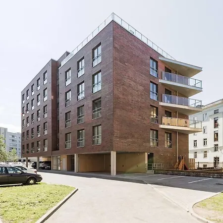 Korter Apartments, Quiet With Free Parking And Ac. *