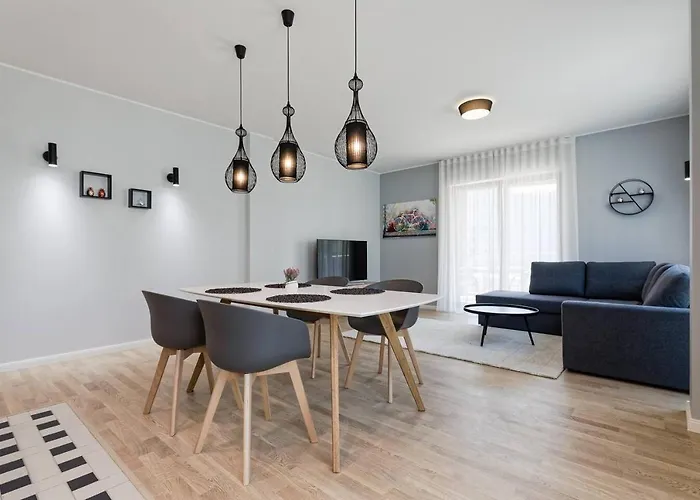 Apartments, Quiet With Free Parking And Ac. Ταλίν