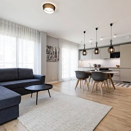 Apartments, Quiet With Free Parking And Ac. Apartamento Tallin