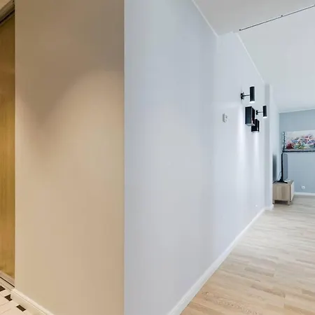 Apartments, Quiet With Free Parking And Ac. Apartamento