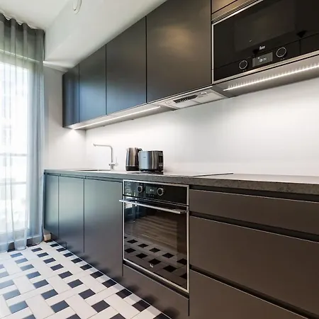 Apartments, Quiet With Free Parking And Ac. Apartamento